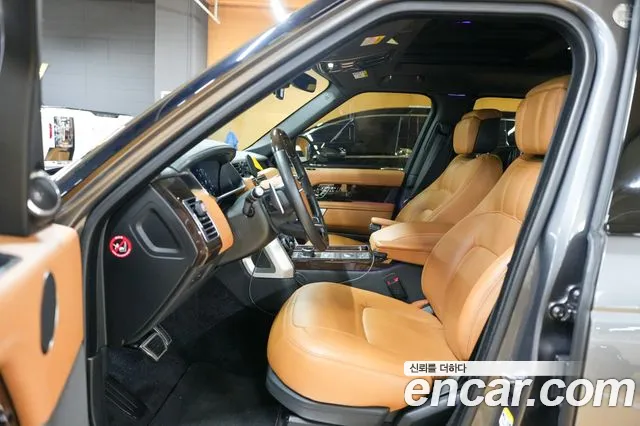 Land Rover Range Rover 2018 thumb 9
