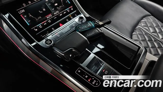 Audi Q8 2021 thumb 11
