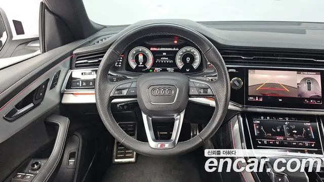 Audi Q8 2021 thumb 6