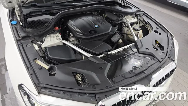 BMW 5 серии 2019 thumb 9