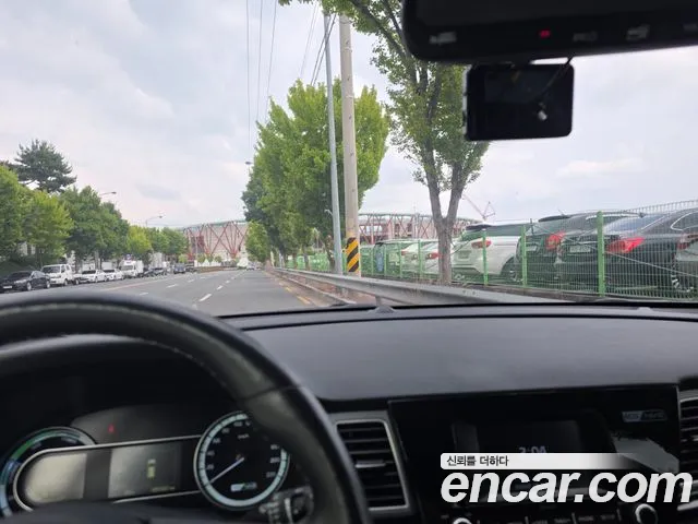 Kia Niro 2017 thumb 2