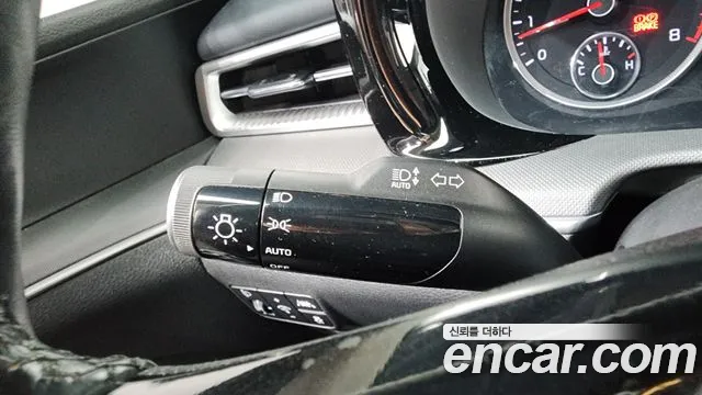 Kia K5 2021 thumb 10