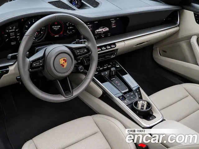 Porsche 911 2021 thumb 5