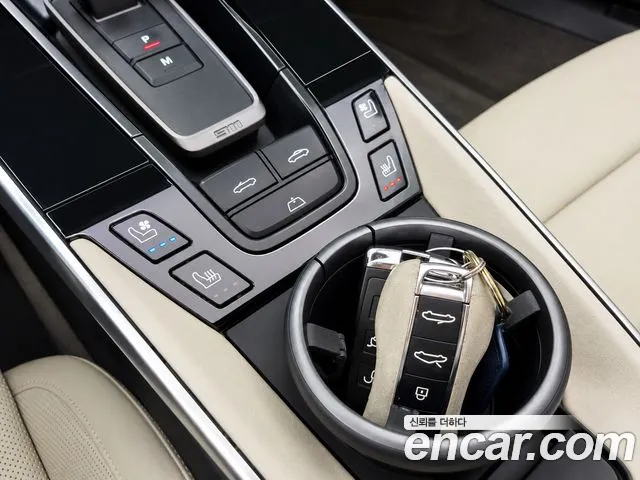Porsche 911 2021 thumb 9