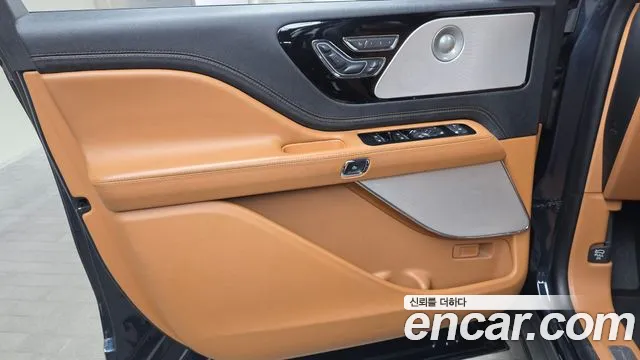 Lincoln Aviator 2020 thumb 5