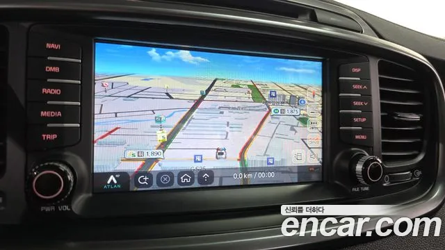 Kia Sorento 2017 thumb 8