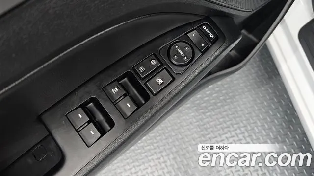 Hyundai Avante 2018 thumb 5