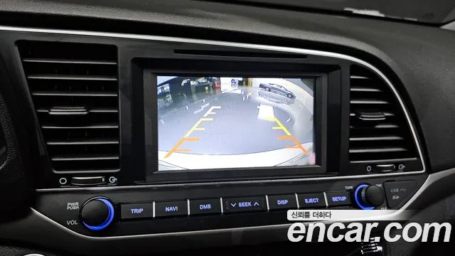 Hyundai Avante 2018 thumb 3