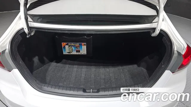 Hyundai Avante 2018 thumb 2