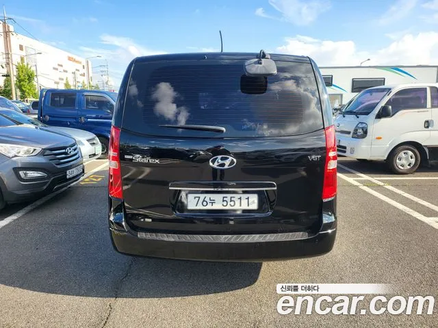 Hyundai Staria 2015 thumb 3