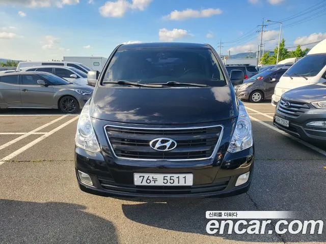 Hyundai Staria 2015 thumb 4