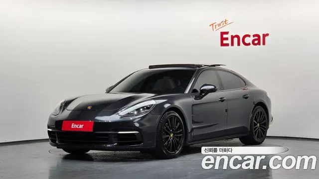 Porsche Panamera 2018 thumb 2