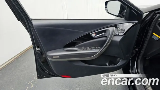 Hyundai Grandeur 2014 thumb 5