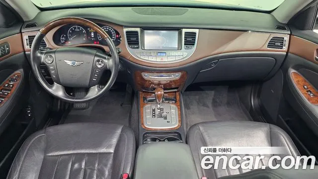 Hyundai Genesis 2011 thumb 3