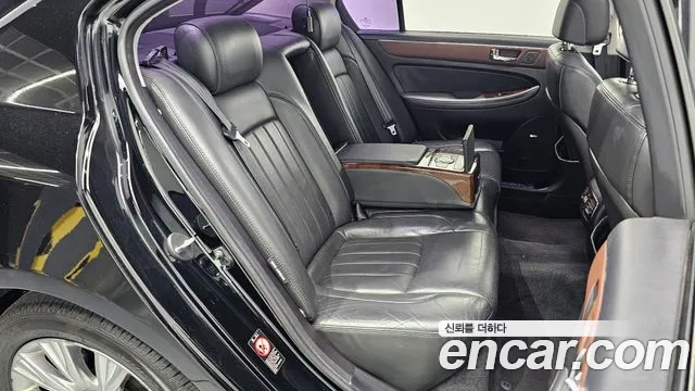 Hyundai Genesis 2011 thumb 8