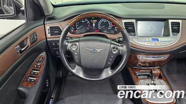 Hyundai Genesis 2011 thumb 6