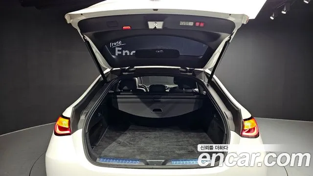 Mercedes-Benz GLC 2025 thumb 9