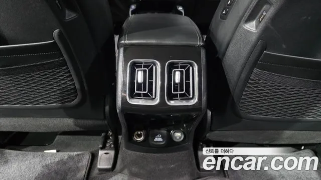 Kia Sorento 2023 thumb 7