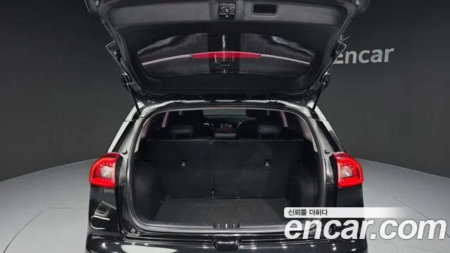 Kia Niro 2018 thumb 7