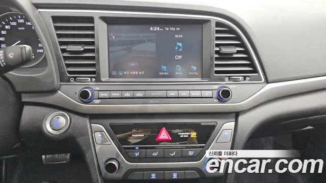 Hyundai Avante 2018 thumb 8