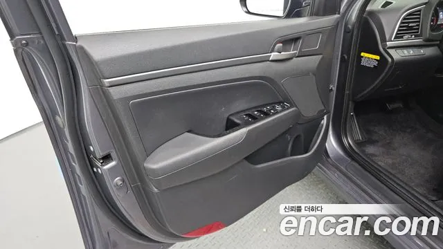 Hyundai Avante 2018 thumb 7