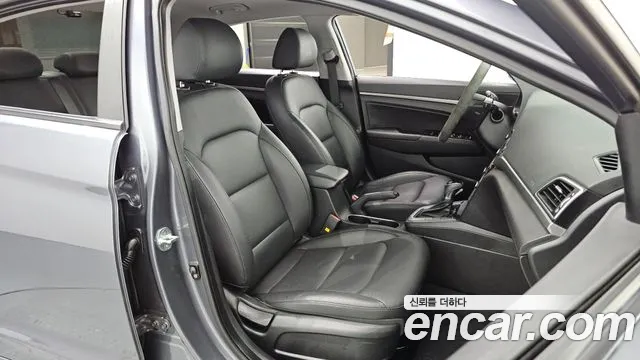 Hyundai Avante 2018 thumb 11