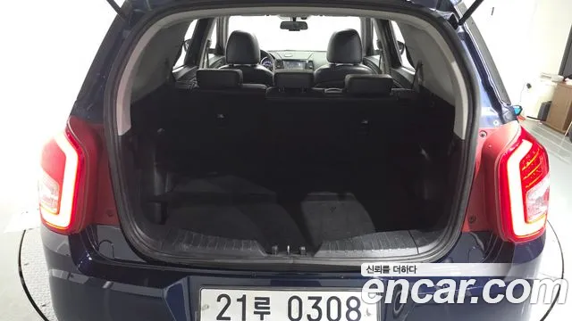 KGM Tivoli Air 2016 thumb 6