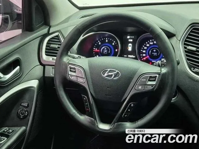 Hyundai Санта Фе 2013 thumb 3