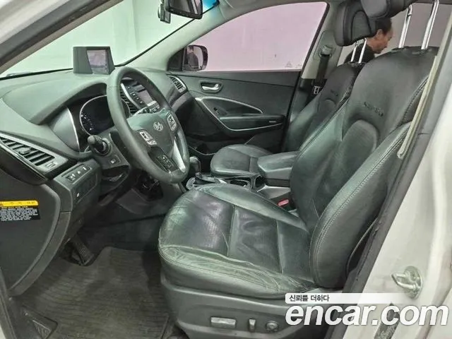 Hyundai Санта Фе 2013 thumb 8