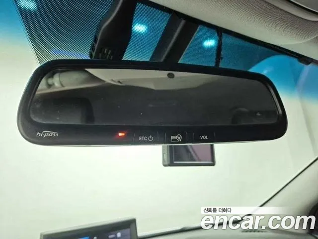 Hyundai Санта Фе 2013 thumb 12
