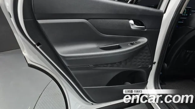 Hyundai Santa Fe 2018 thumb 10