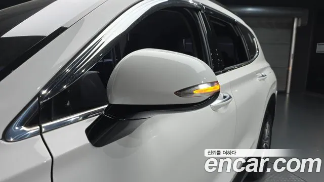 Hyundai Santa Fe 2018 thumb 4
