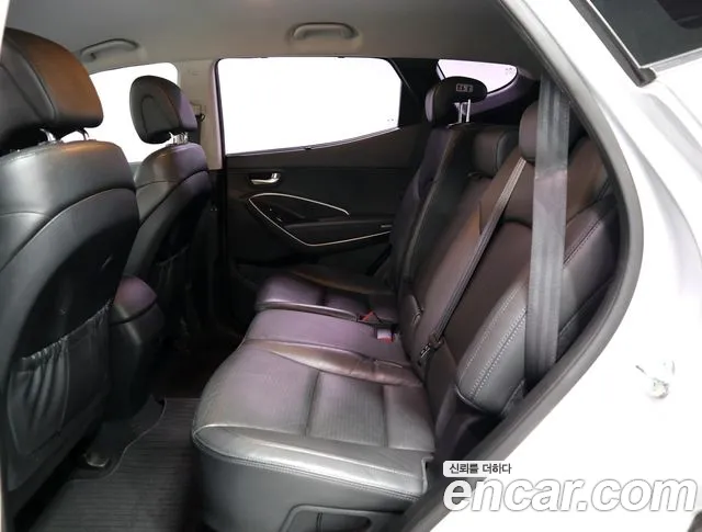 Hyundai Санта Фе 2014 thumb 9