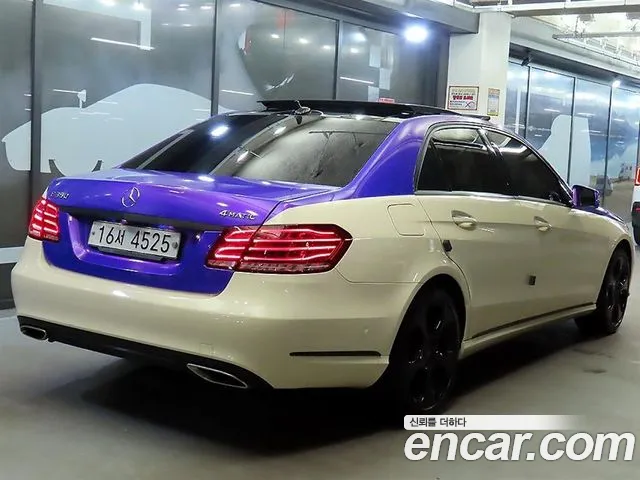 Mercedes-Benz E-Class 2013 thumb 6