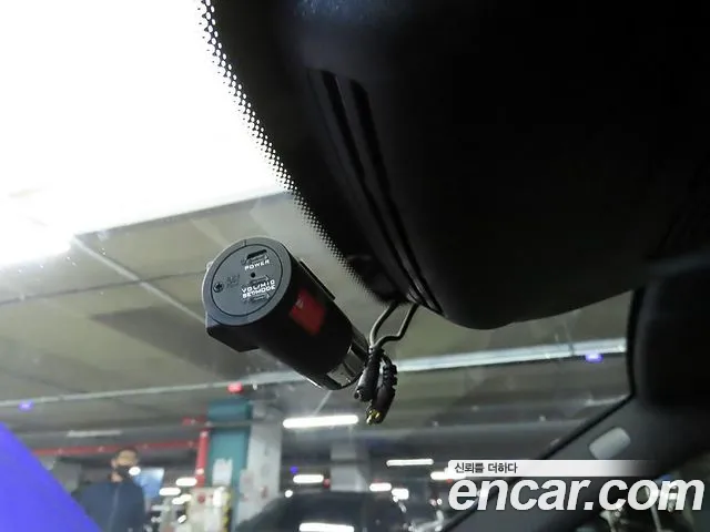 Mercedes-Benz E-Class 2013 thumb 12