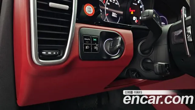 Porsche Cayenne 2020 thumb 6
