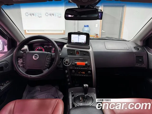KGM Korando 2012 thumb 2