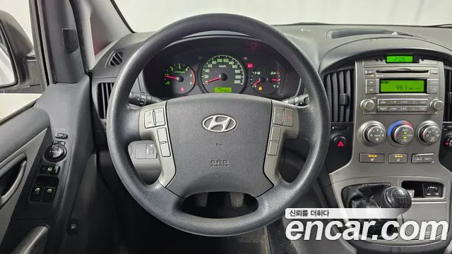 Hyundai Staria 2013 thumb 8