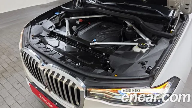 BMW X7 2021 thumb 7