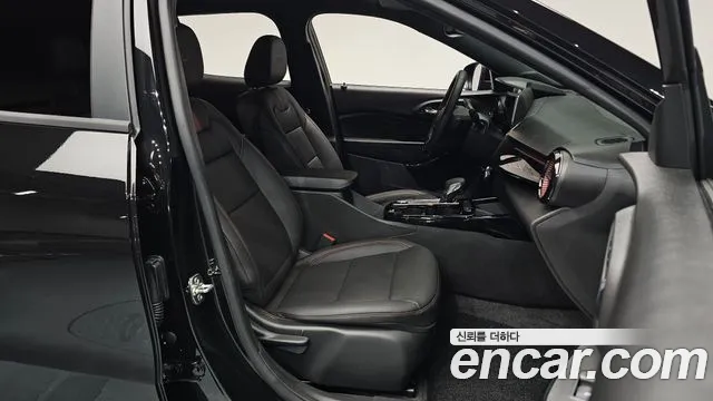 Chevrolet Tracker 2025 thumb 2