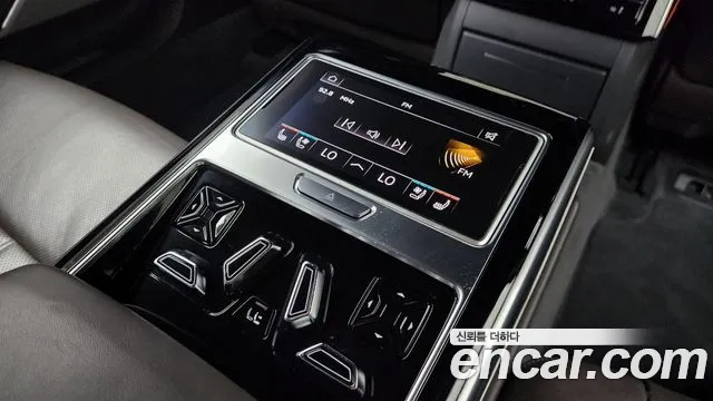 Audi A8 2021 thumb 10