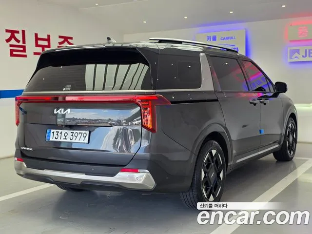 Kia Carnival 2024 thumb 3