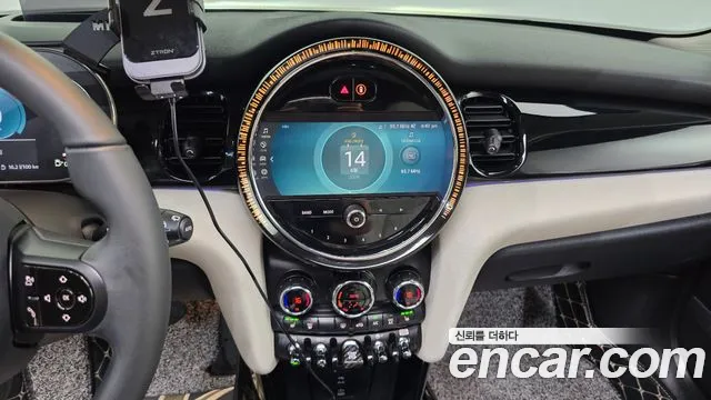 Mini Cooper S 2022 thumb 3