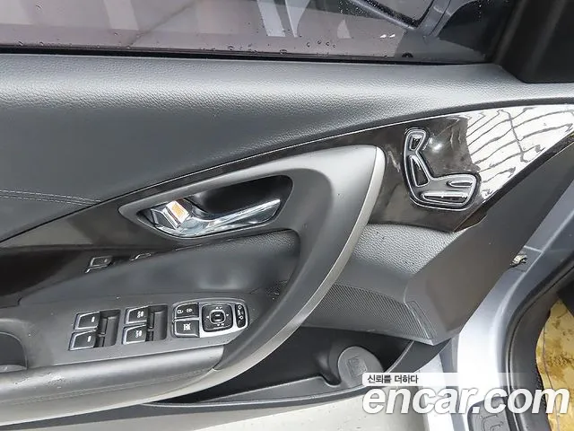 Hyundai Grandeur 2017 thumb 9
