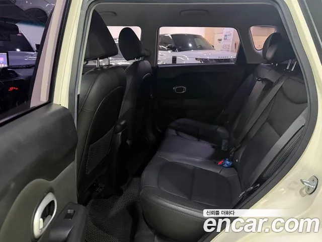 Kia Soul 2016 thumb 12