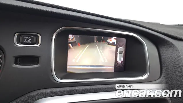 Volvo V40 Cross Country 2018 thumb 9