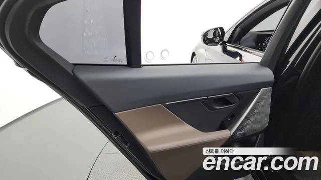 BMW 5 серии 2025 thumb 12