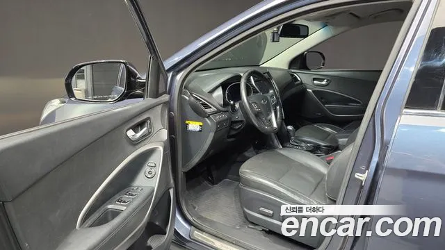Hyundai Санта Фе 2015 thumb 4