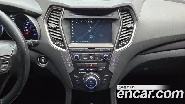 Hyundai Санта Фе 2015 thumb 9