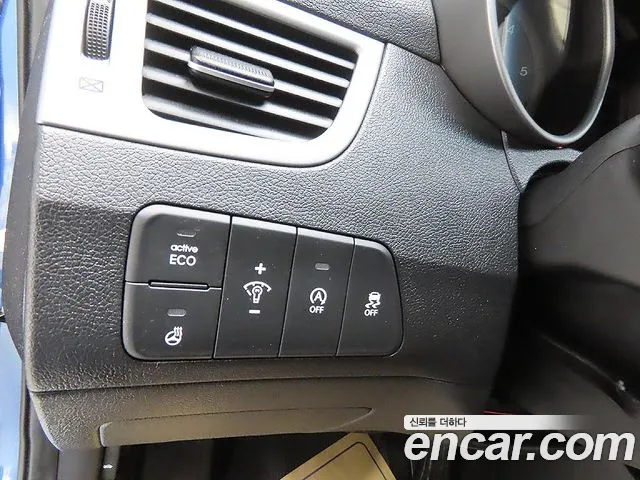Hyundai Elantra 2013 thumb 2